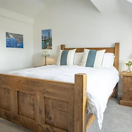 Fairview Ampleforth